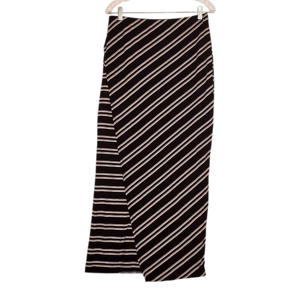 White House Black Market Rayon Striped Stretchy Soft Midi Skirt Size Medium NWOT